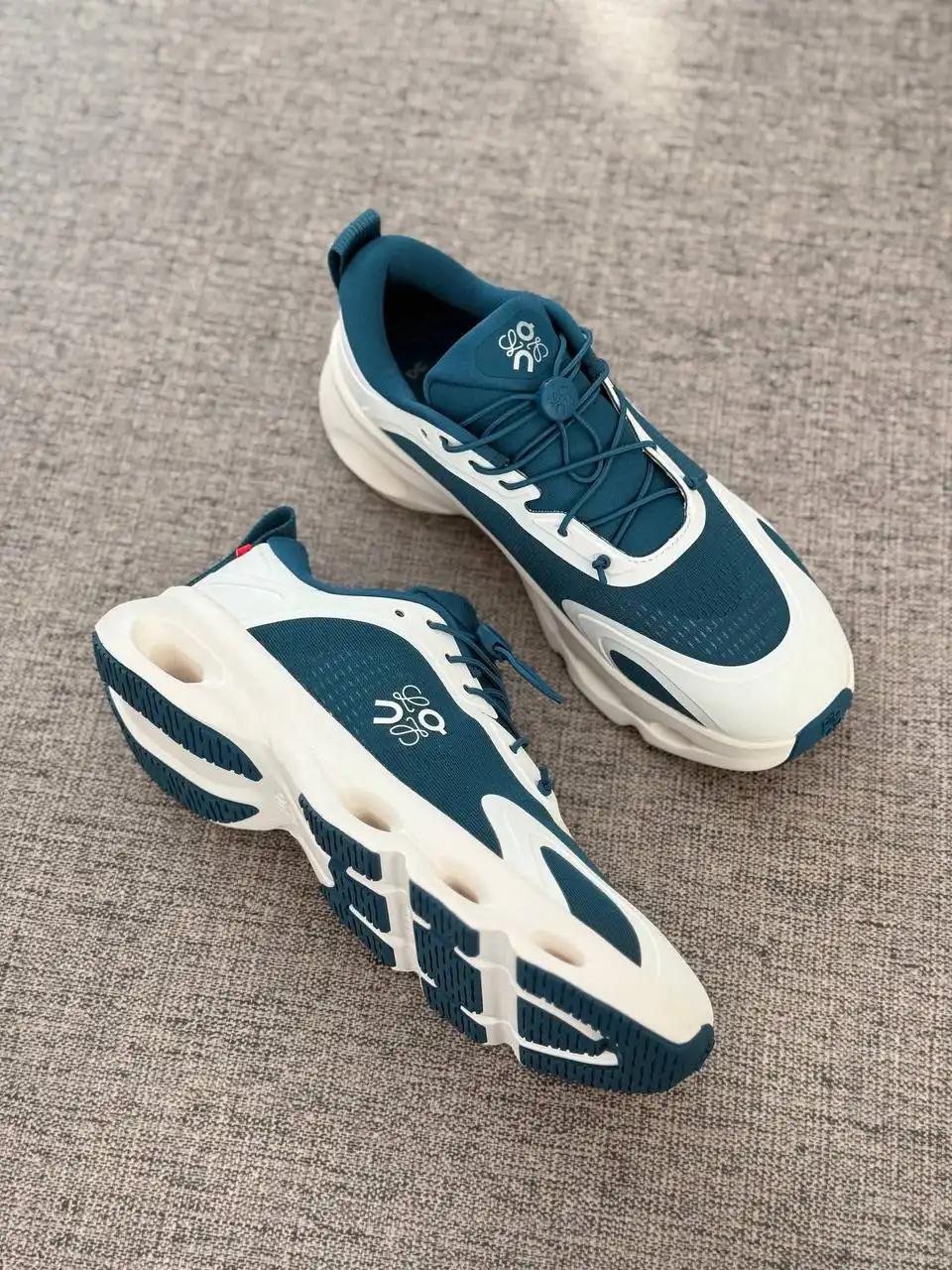 Loewe X On Cloudsolo Sneaker Woman Teal / Eggshell - photo 2