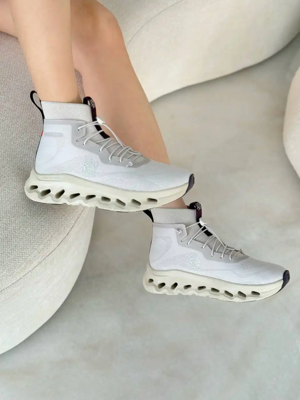 Loewe X On Cloudtilt Hi Sneaker Woman Sand / Oatmeal / Plum - photo 4