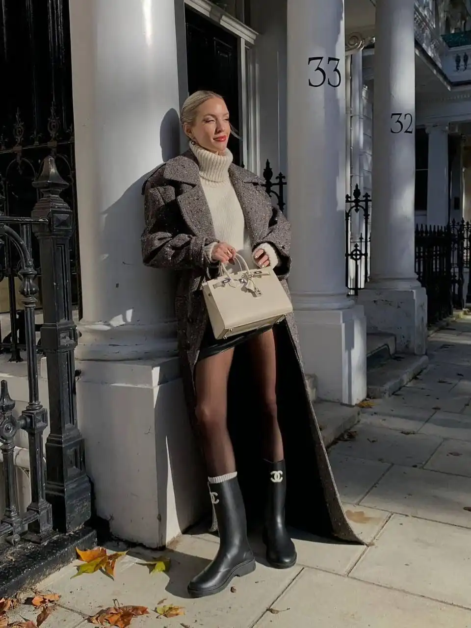 Chanel Classic Boots Black With White CC Logo - photo 4