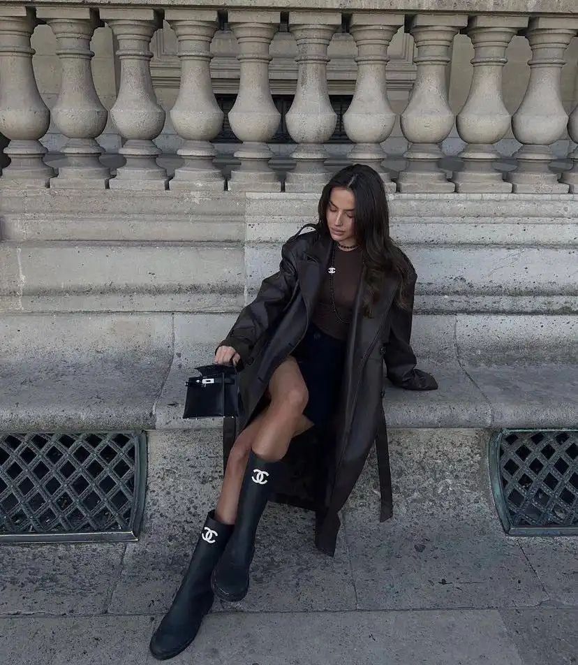 Chanel Classic Boots Black With White CC Logo - photo 6