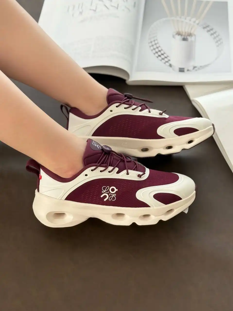 Loewe X On Cloudsolo sneaker Woman Burgudy/Eggshell - photo 3