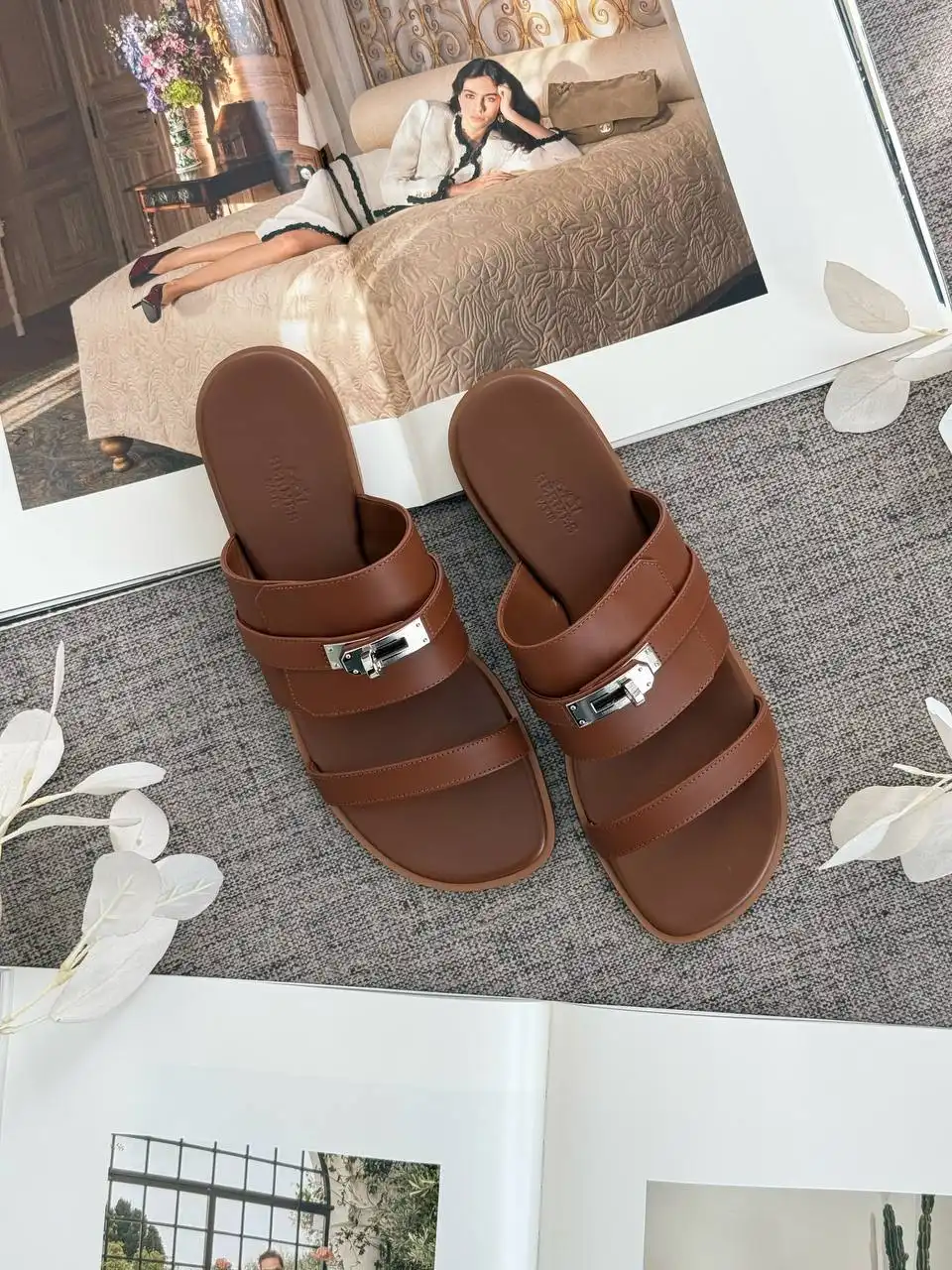 Hermes Hermes Nina Sandal Gold