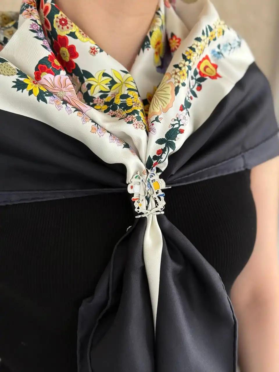 Hermes Hermes Brides de Gala Scarf Ring Palladie / Jaune / Blanc / Multicolore