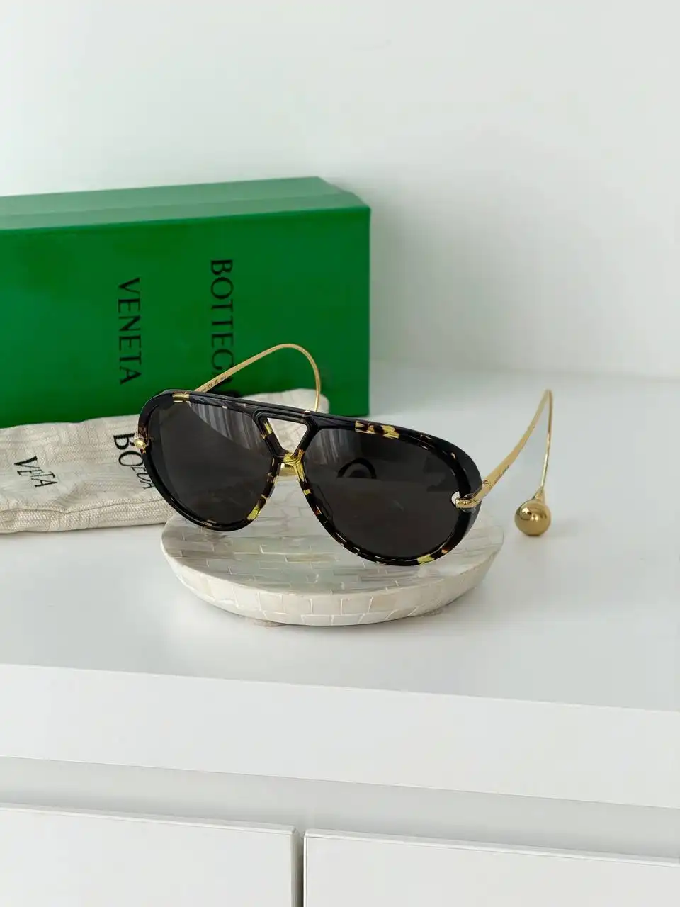 Bottega Veneta Bottega Veneta Drop Aviator Sunglasses Havana / Grey