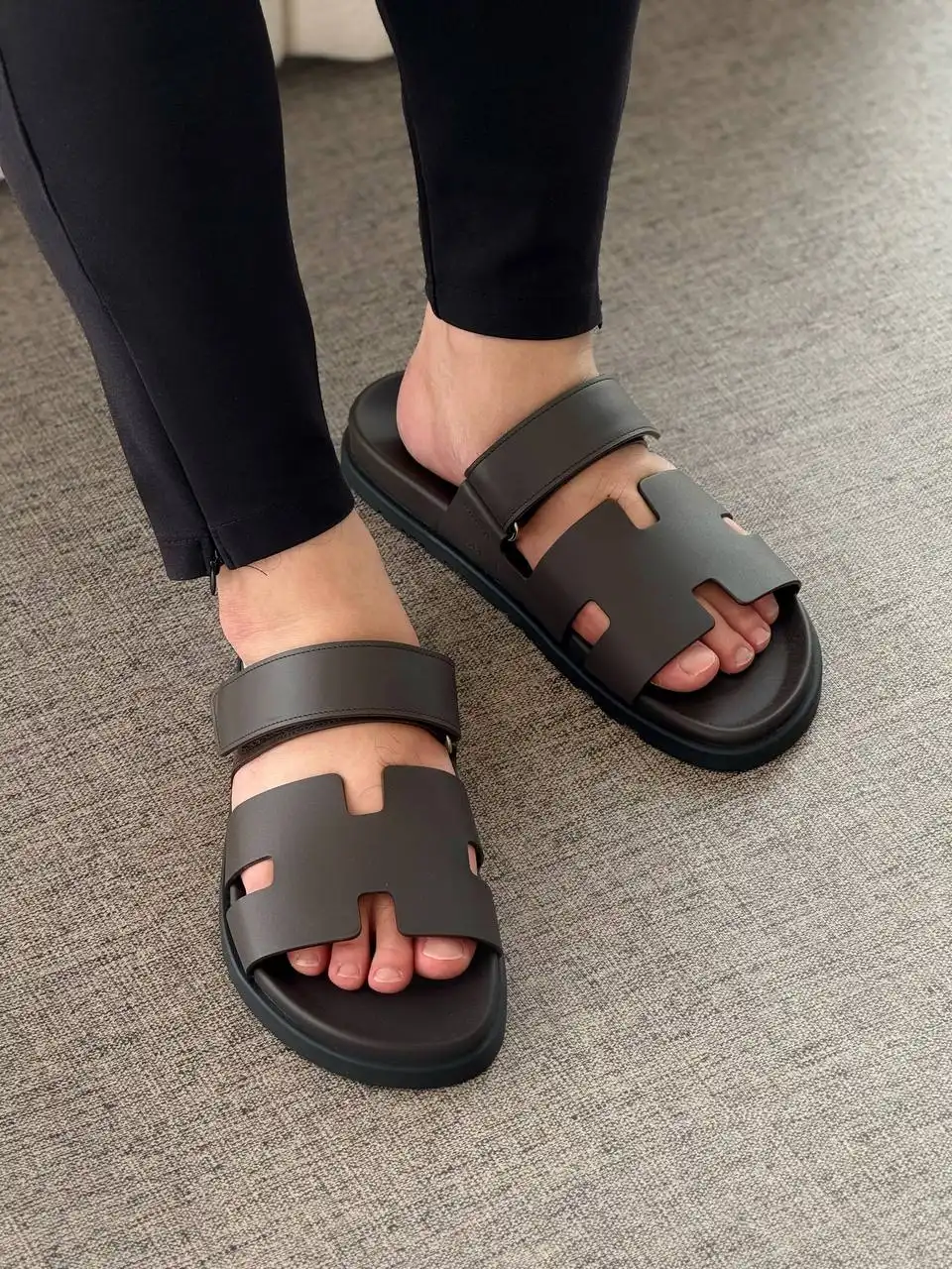 Hermes Hermes Chypre Sandals Maroon Ebene