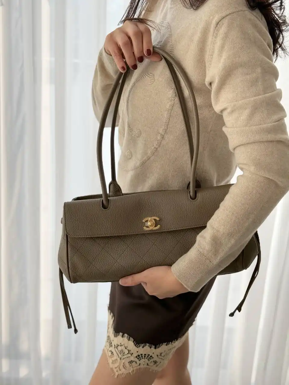 Chanel Baguette East West Tote Bag Small Etoupe / Khaki / Olive GHW - photo 4