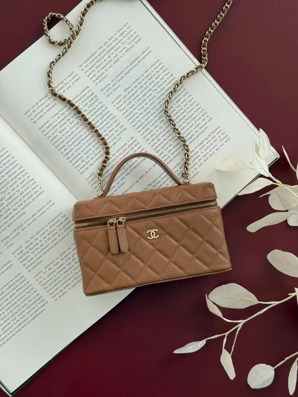 CHANEL Chanel Vanity Clutch with Chain Caviar Caramel GHW