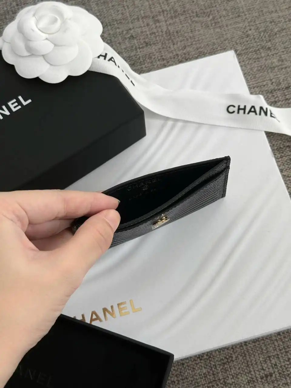 Chanel Classic Card Holder Lizzard Black GHW - photo 3