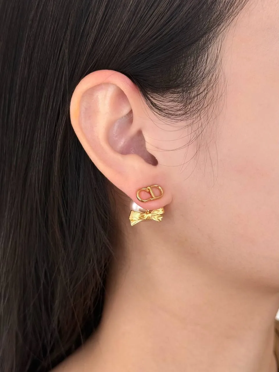 DIOR Dior Tribales Earrings Gold-Finish Metal and Iridescent Pink Resin Pearls