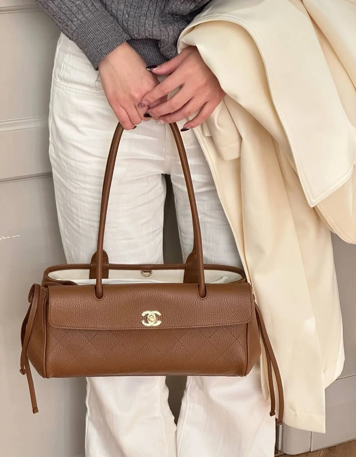 Chanel Baguette East West Tote Bag Small Caramel GHW - photo 14