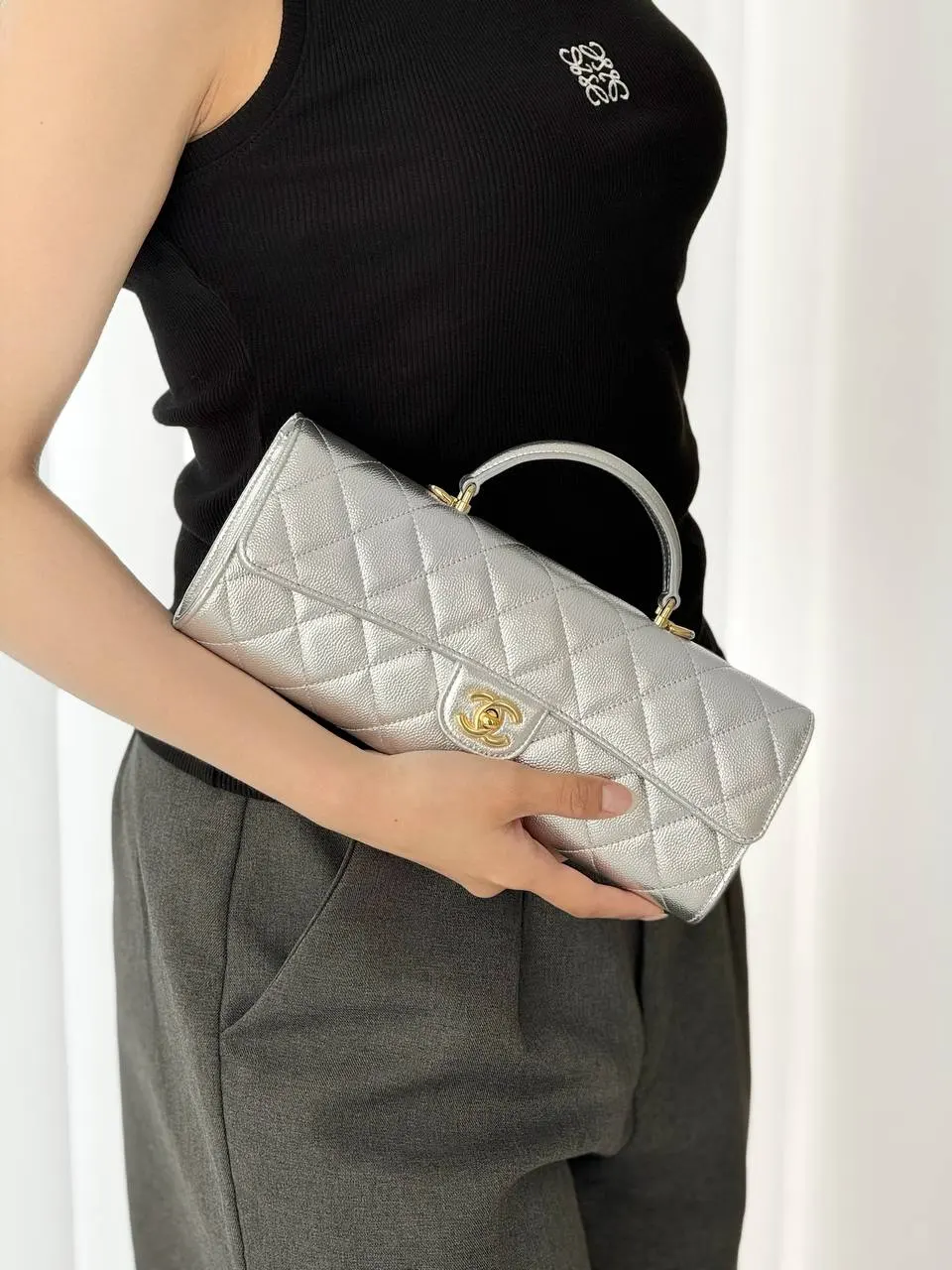 CHANEL Chanel Clutch With Chain Caviar Silver GHW