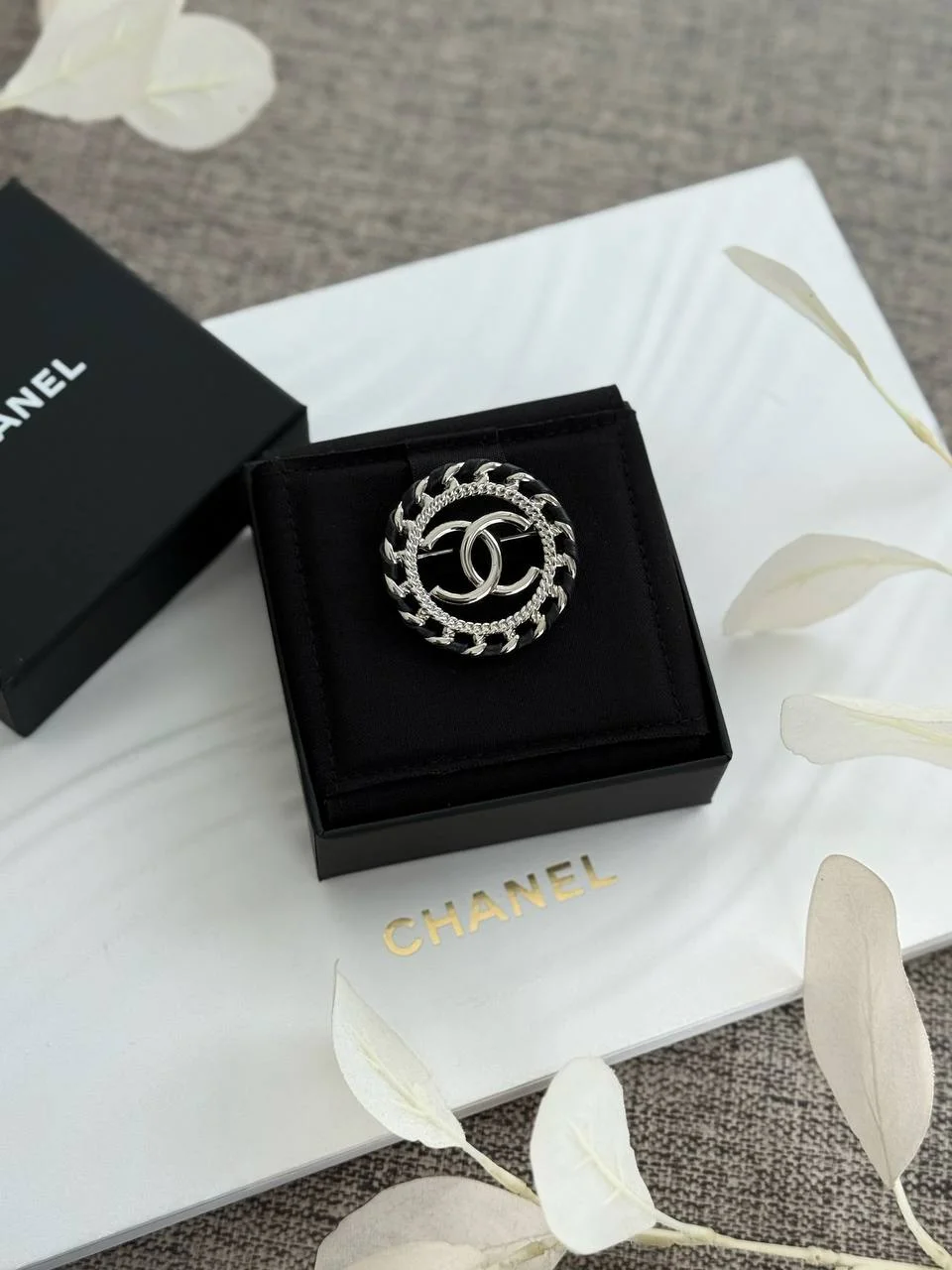 CHANEL Chanel Round Braided CC Brooch SHW
