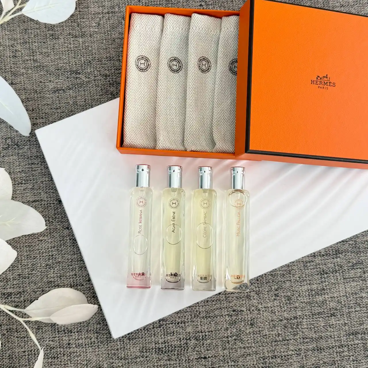 Hermes Travel Set Parfume 4 x 15 ml - Musc Pallida, Cedre Sambac, Agar Ebene, Rose Ikebana
