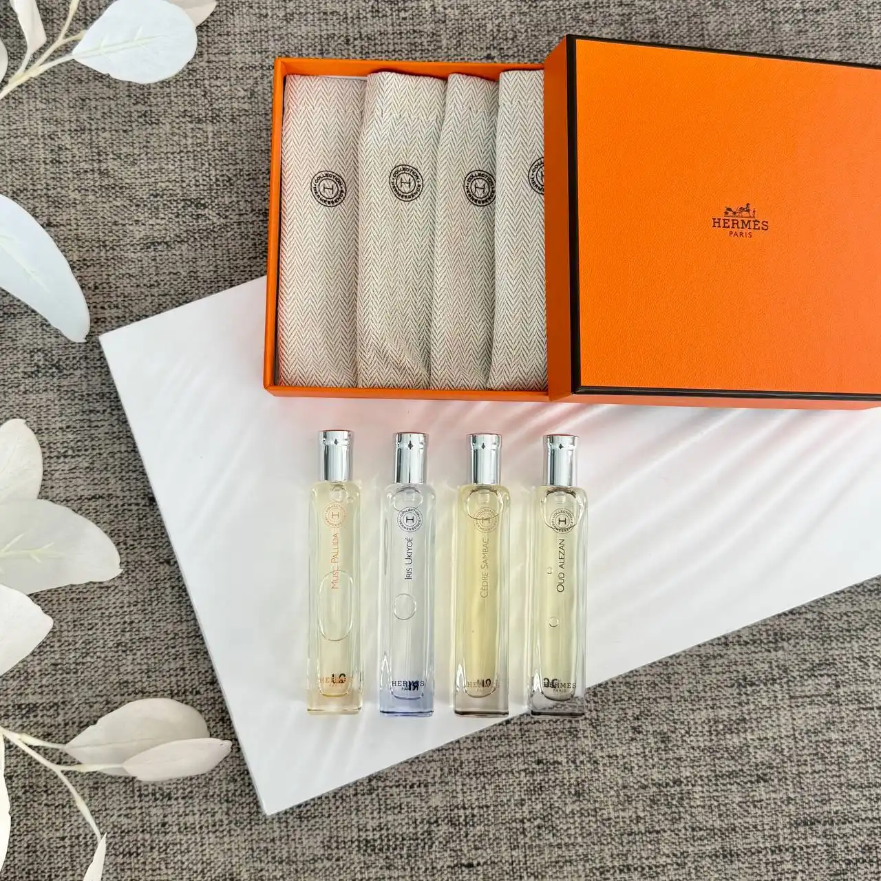 Hermes Travel Set Parfume 4 x 15 ml - Musc Pallida, Iris Ukiyoe, Cedre Sambac, Oud Alezan