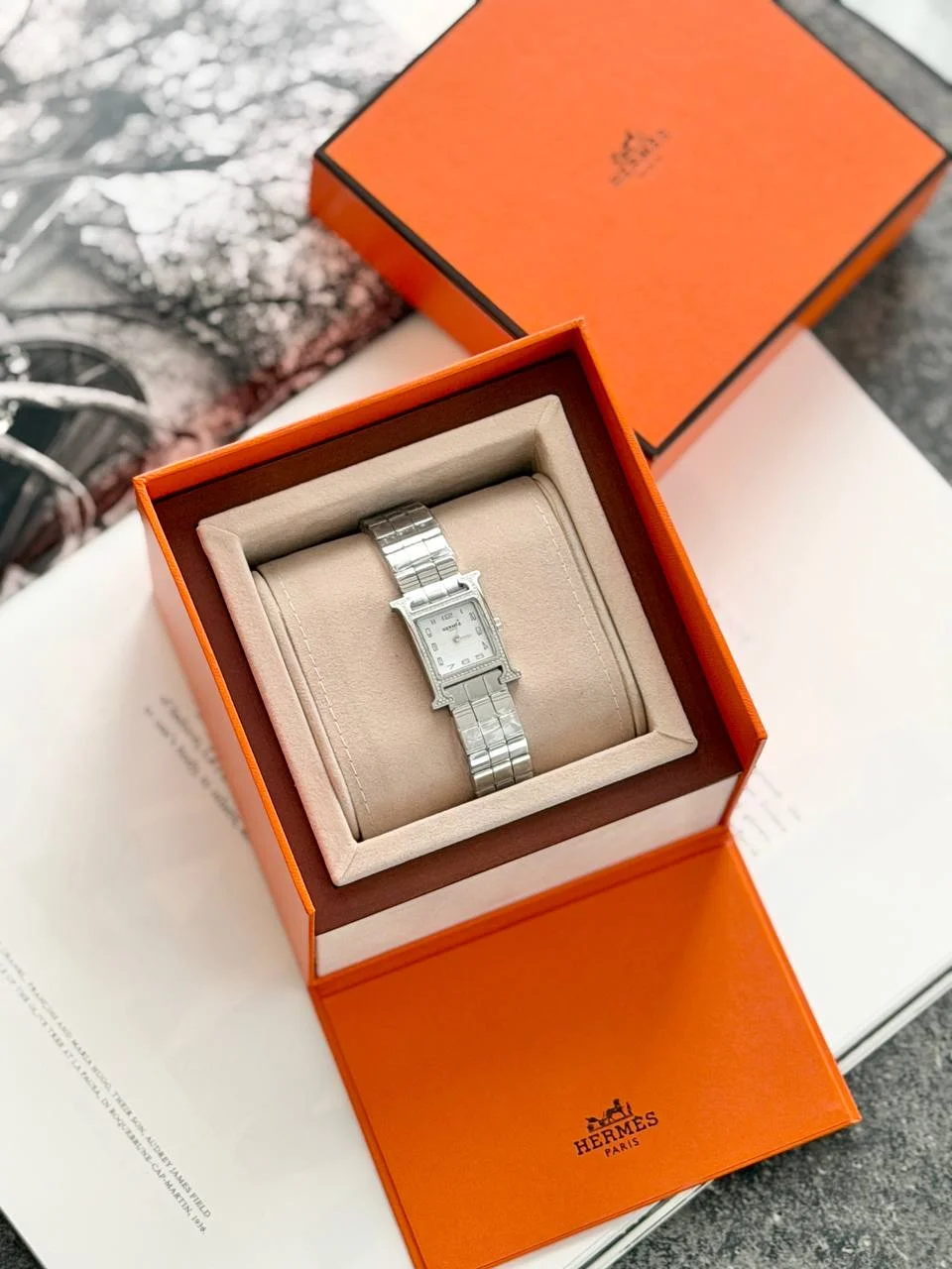 Hermes Hermes H Hour 25mm Bezel Diamond MOP PM