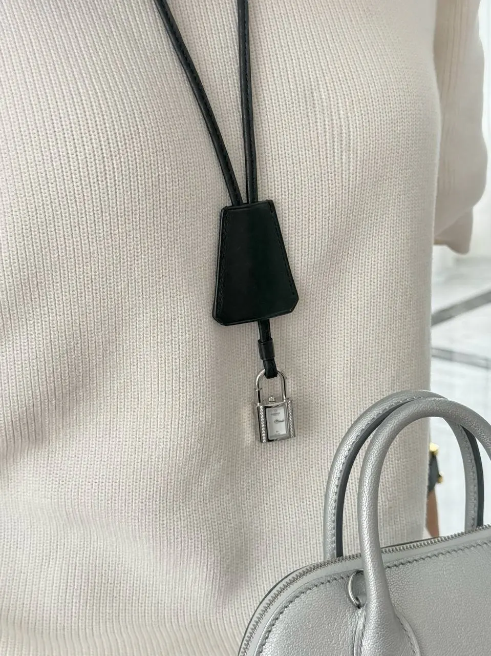 Hermes Kelly Watch Mini Model 16mm with Black Barenia Lanyard - photo 5