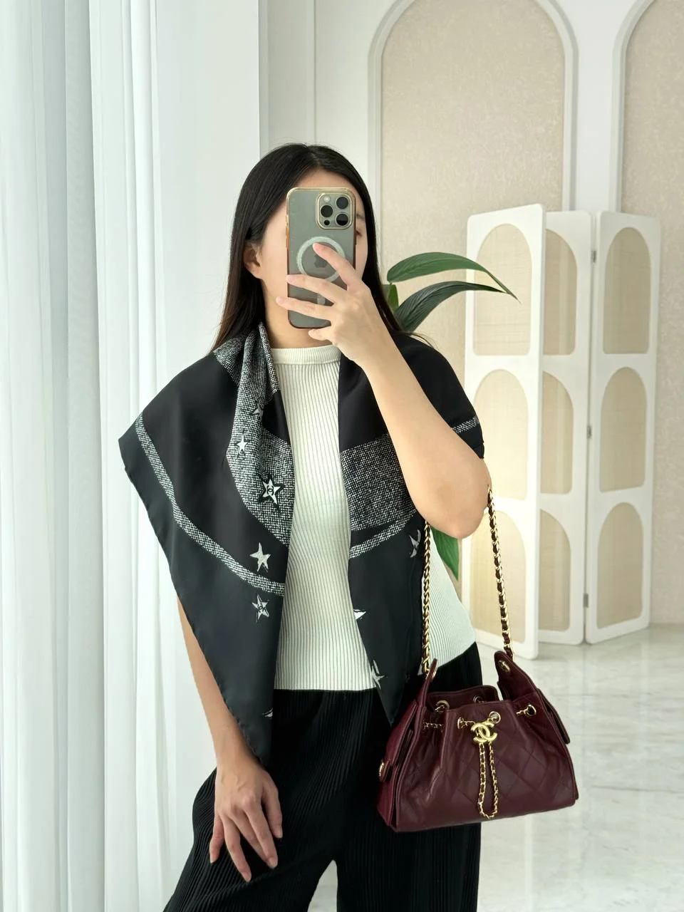 Chanel Silk Scarf CC Stars - photo 3
