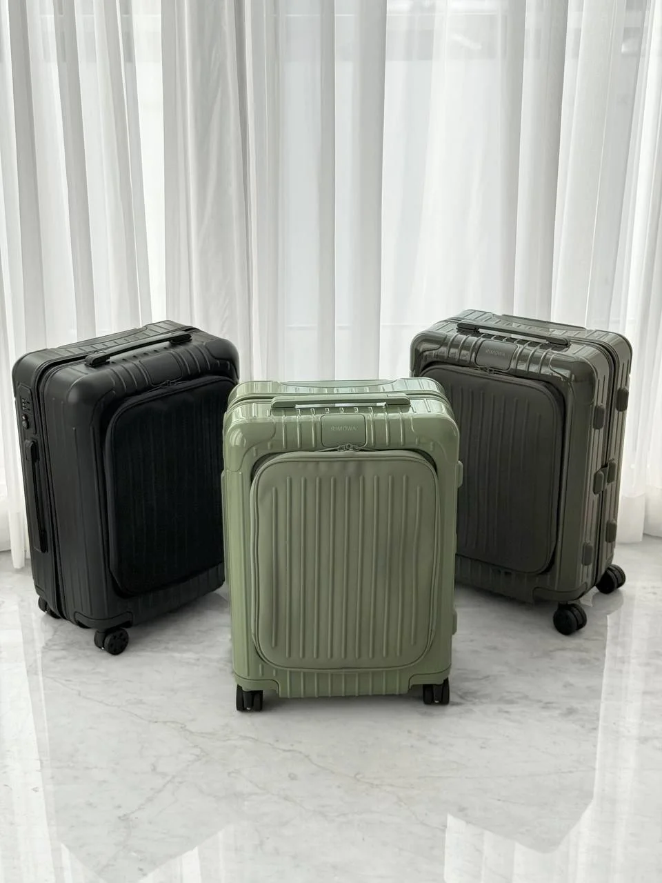 Rimowa Essential Sleeve Cabin Regular - photo 3