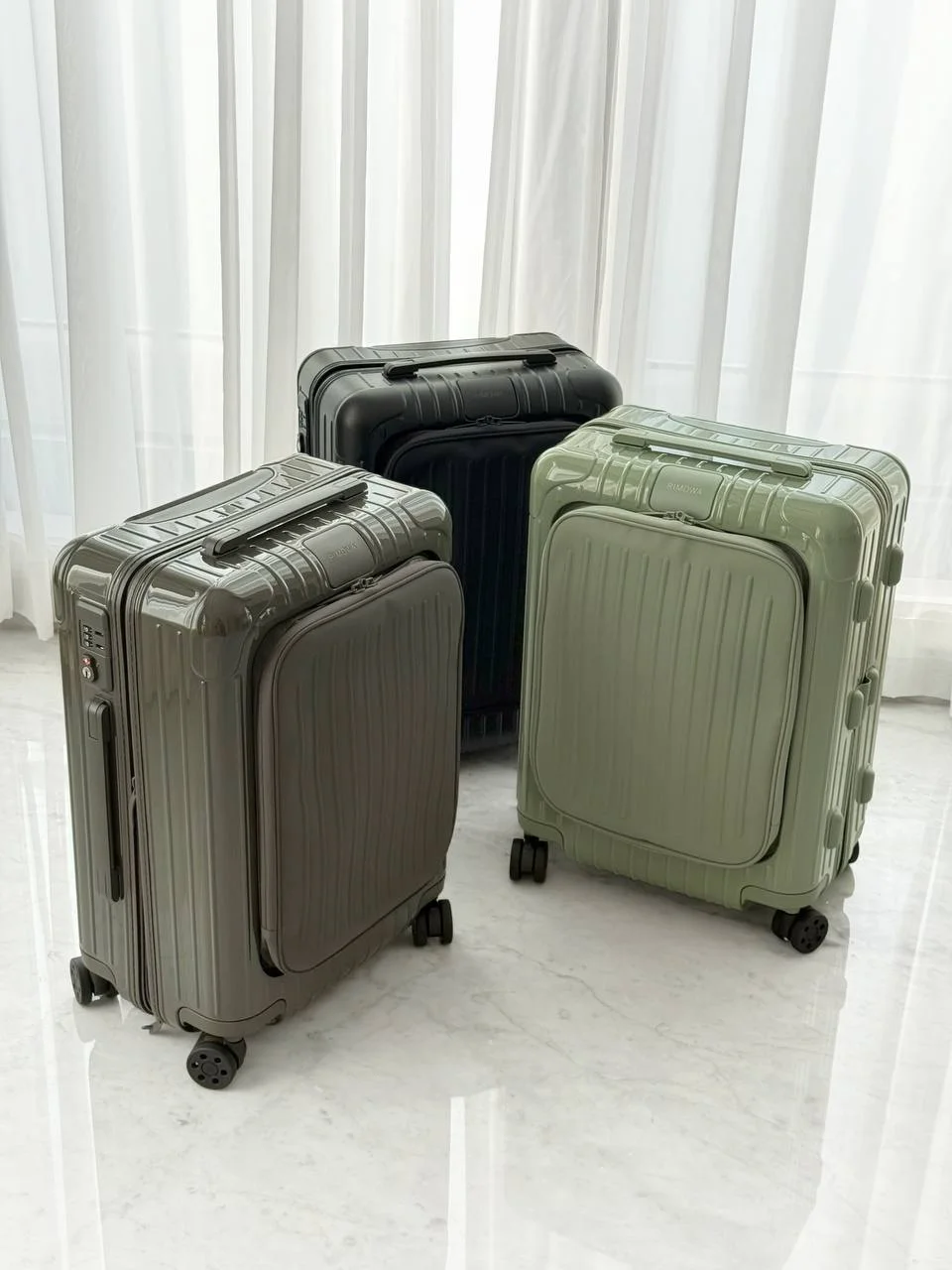 Rimowa Essential Sleeve Cabin Regular - photo 4