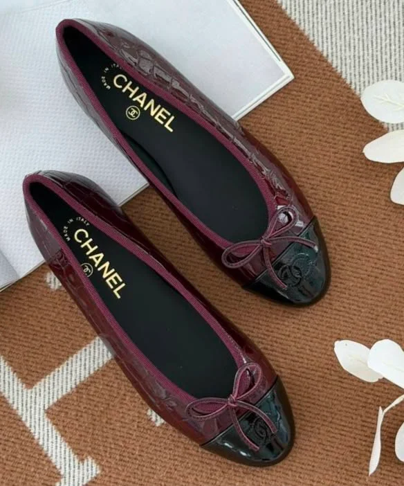 CHANEL Chanel Ballerine Croco Burgundy