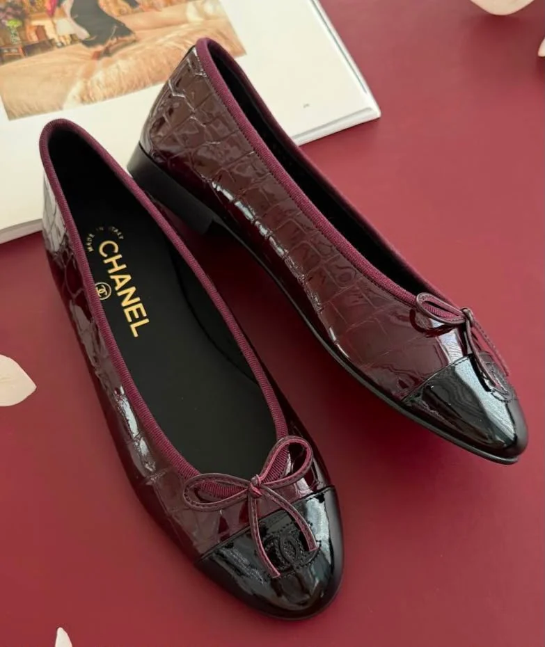 CHANEL Chanel Ballerine Croco Burgundy