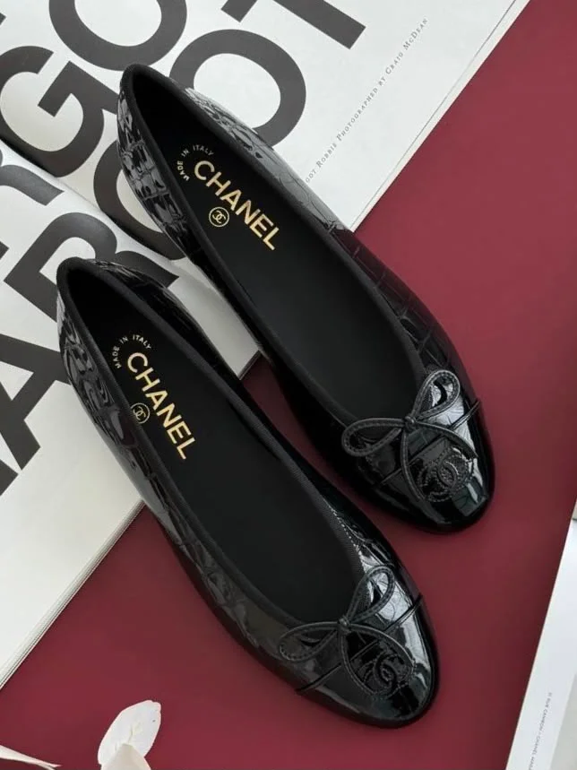 CHANEL Chanel Ballerine Black Croco Patent