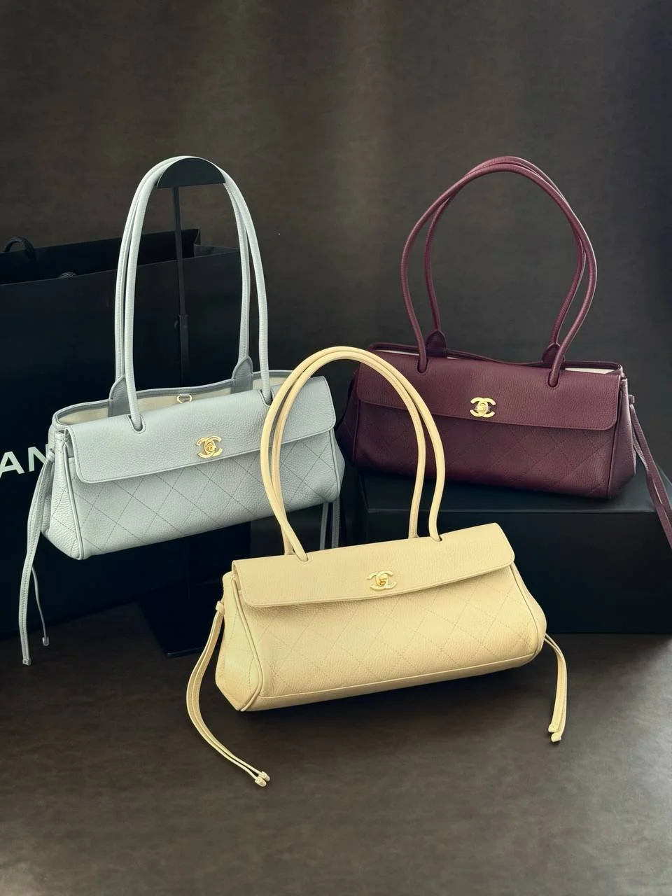 Chanel Baguette East West Tote Bag Small Grey GHW - photo 10