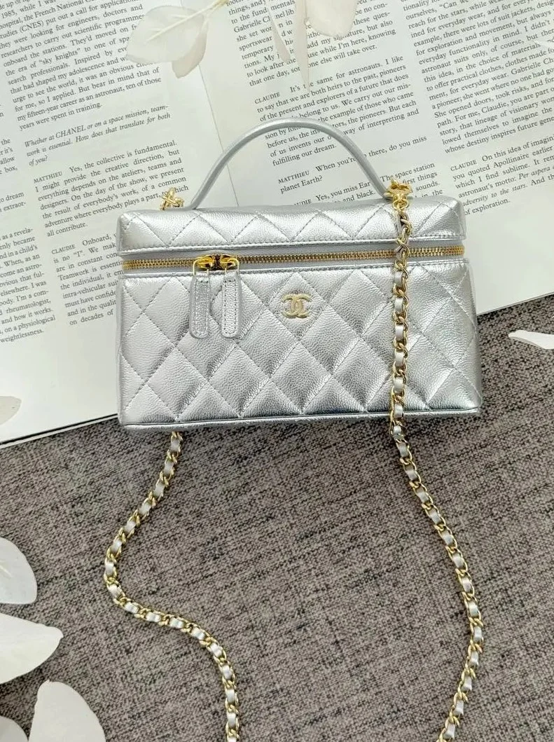 CHANEL Chanel Vanity Clutch Caviar Silver GHW