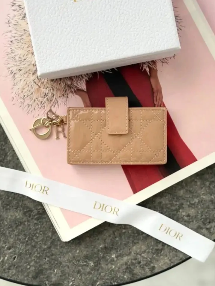 Dior Lady Dior Jasmine Gusset Card Holder Rose des Vents Patent Cannage Calfskin - photo 1