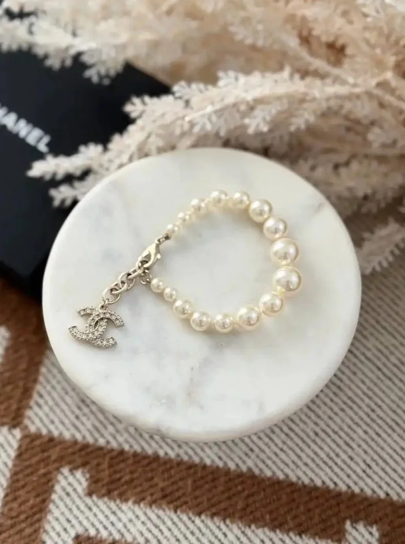 CHANEL Chanel Pearl Bracelet