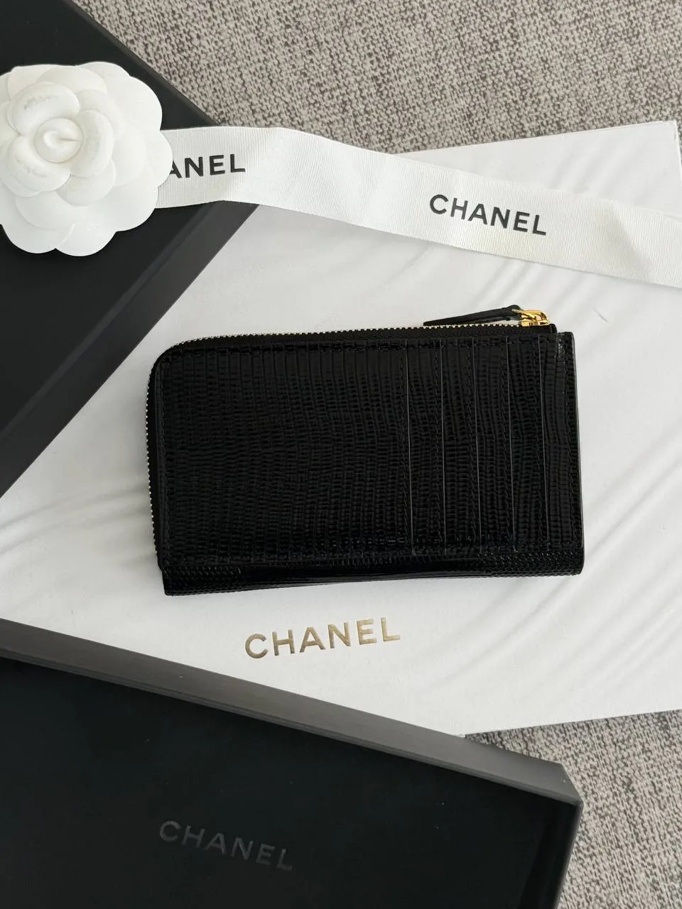 Chanel Card Wallet With Zip Lizzard Black GHW - photo 3