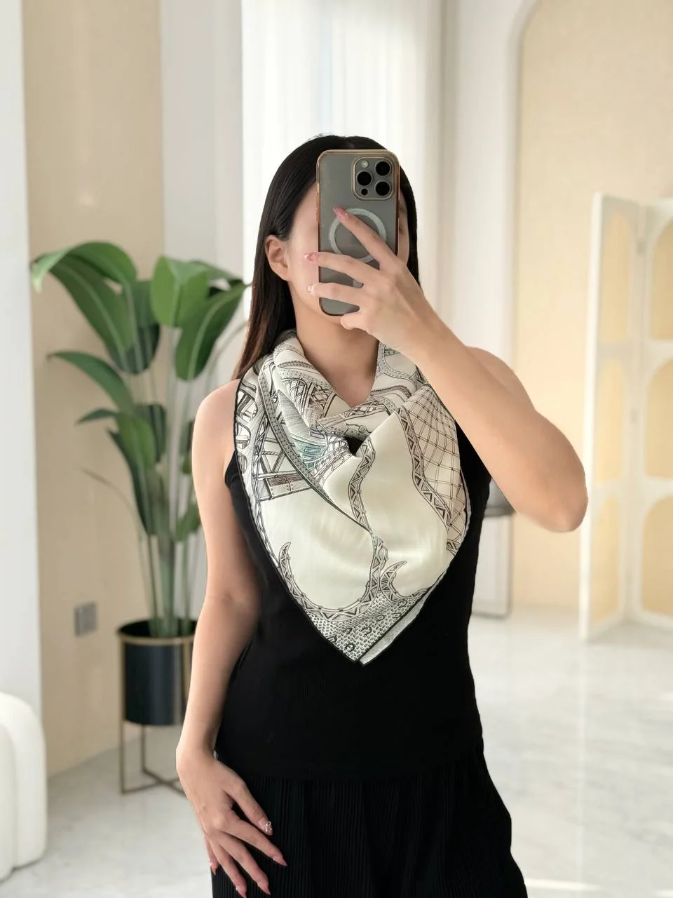 Hermes Hermes Chevaux dHephaistos scarf 90 Creme / Vert / Marron Glace
