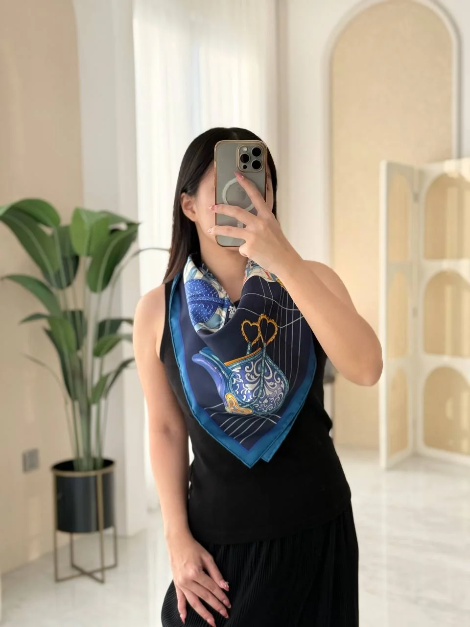 Hermes Hermes Tous en Selle scarf 90 Cobalt / Marine / Or