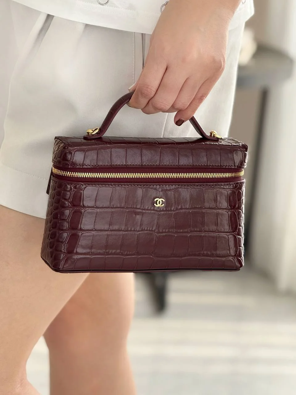 Chanel Vanity Clutch with Chain Croco Burgundy GHW - photo 3