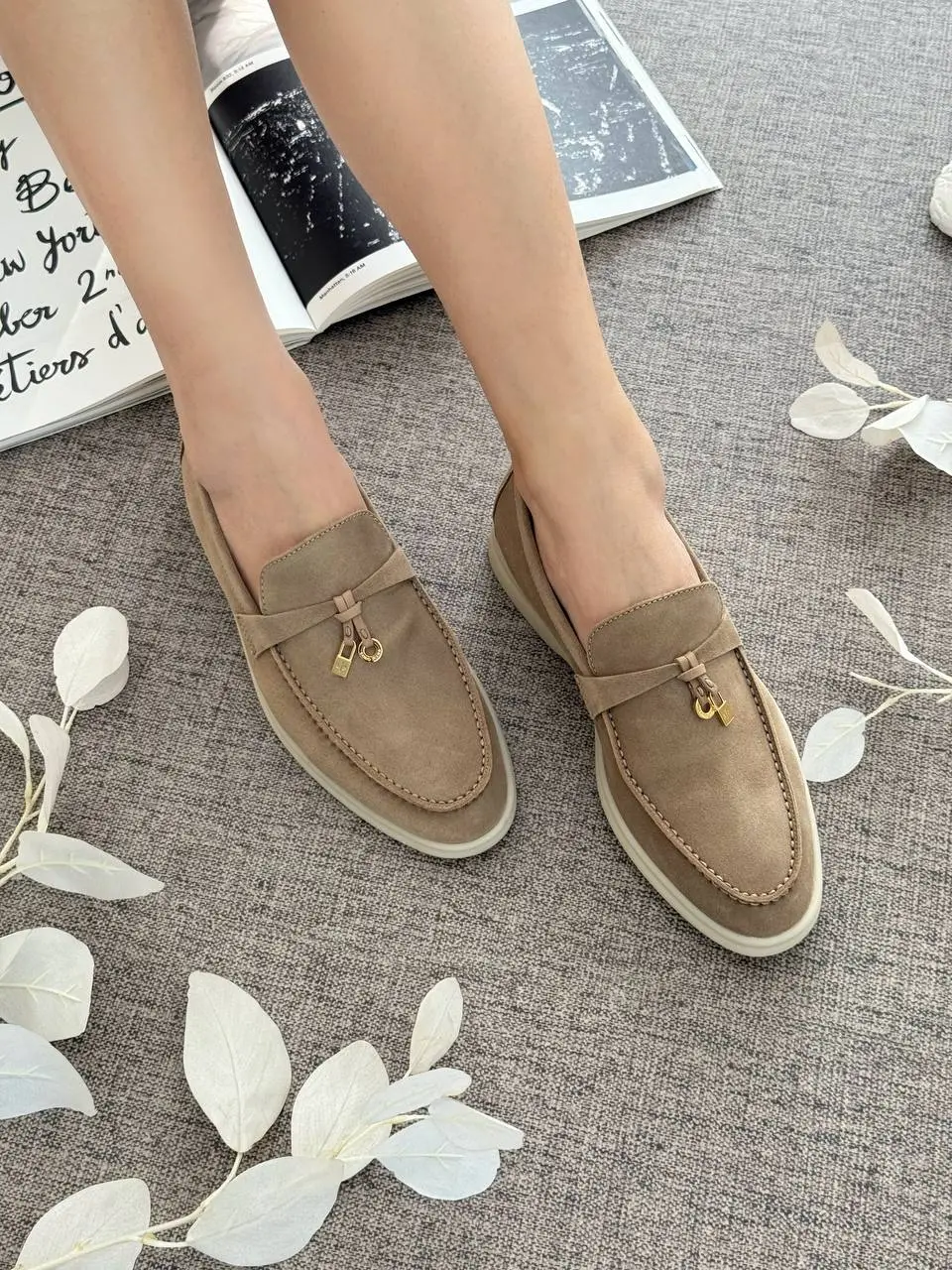 Loro Piana Summer Charms Walk Loafers Suede Beige Corda GHW - photo 2