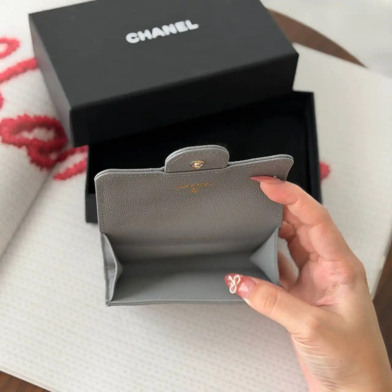 Chanel Classic Flap Card Wallet Grey 2026 GHW - photo 3