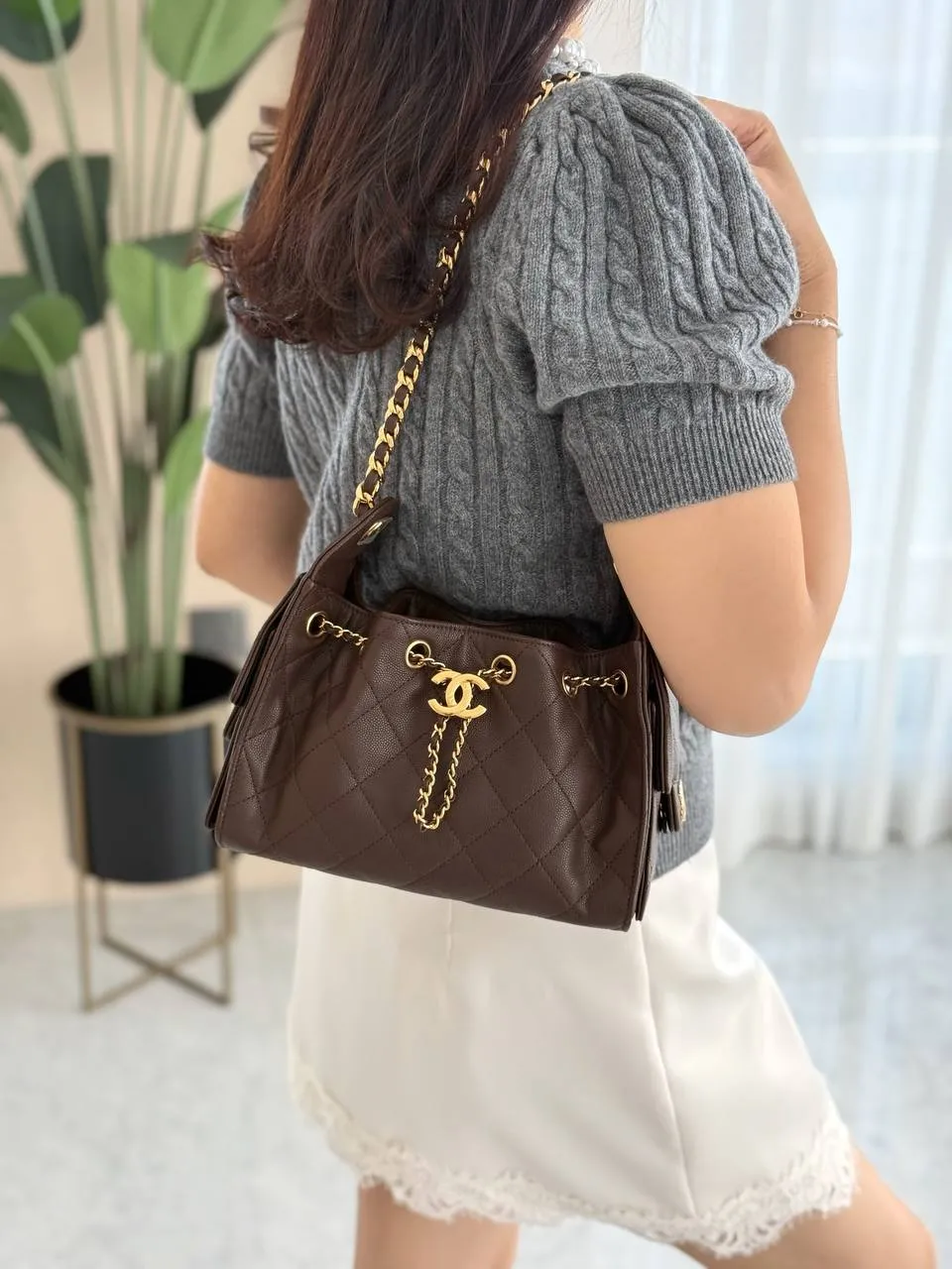 Chanel 25 / C25 Mini Dark Brown Caviar GHW Shiny Buckle - photo 3