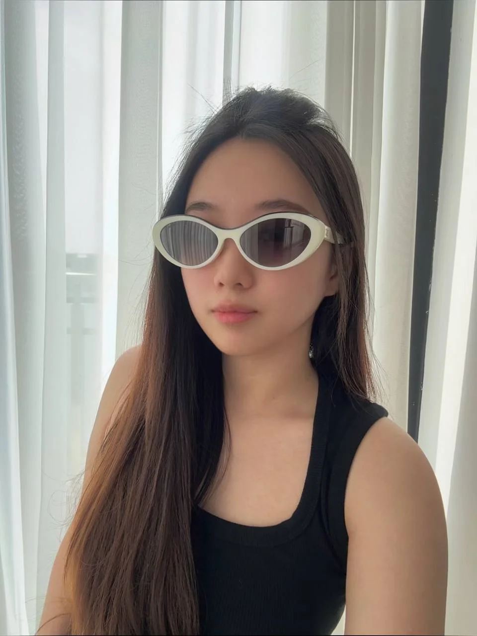 Chanel Oval Sunglasses In White-Black Acetate Frame With Gray Polarized Gradient Lenses - photo 3