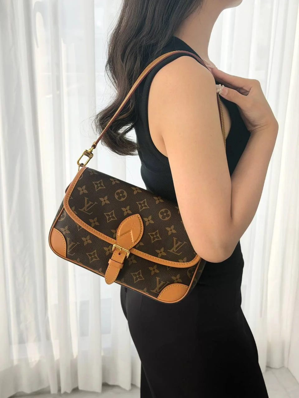 Louis Vuitton LV Preloved Diane Monogram Strap Black