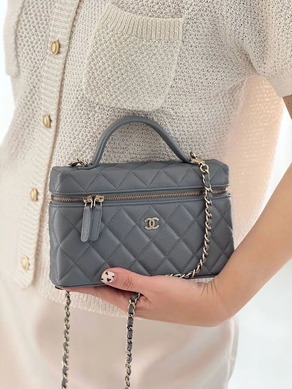 Chanel Vanity Classic Top Handle Caviar Grey GHW - photo 3