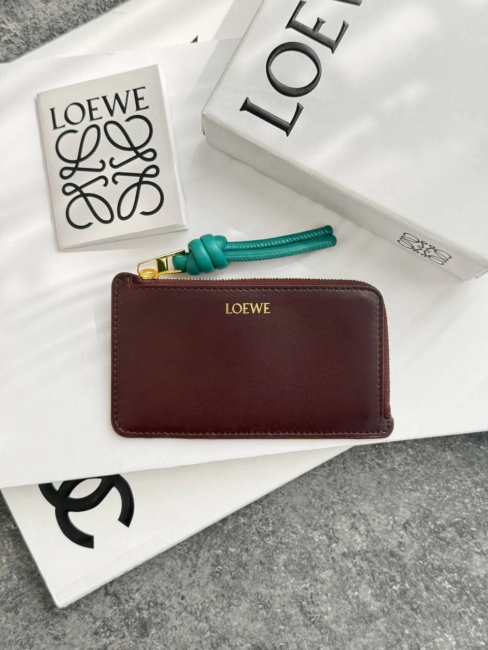 LOEWE Loewe Knot Coin Cardholder in Burgundy