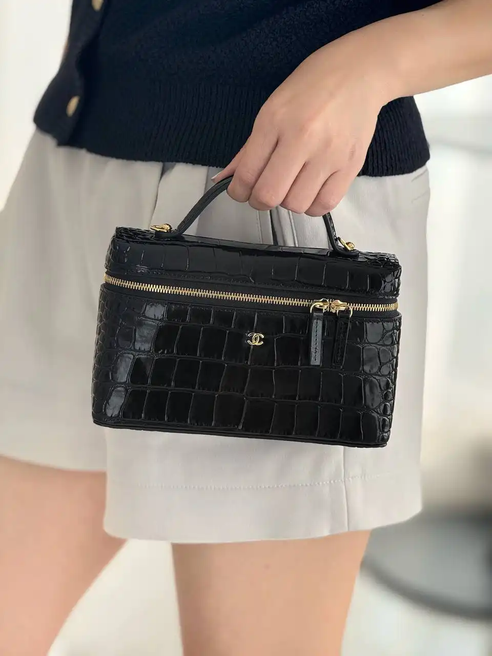 Chanel Vanity Classic Top Handle Croco Black GHW - photo 3
