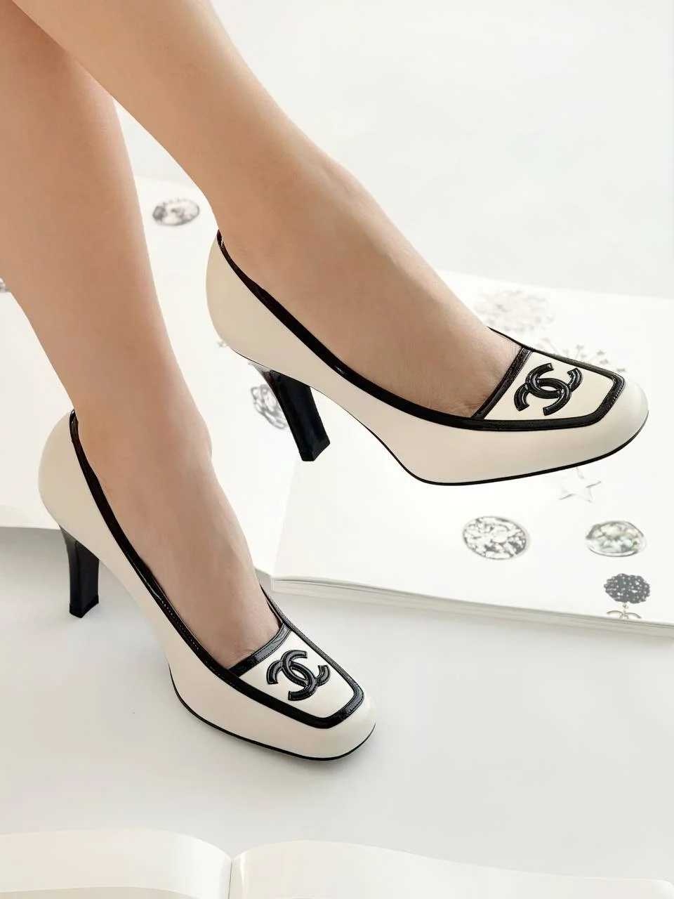 Chanel CC Logo Square Toe High Heel Pumps – White / Black - photo 4