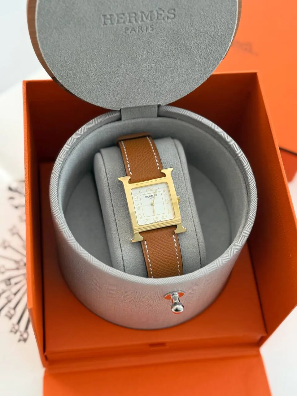 Hermes Hermes H Hour Gold Epsom MM GHW New Golden Dial