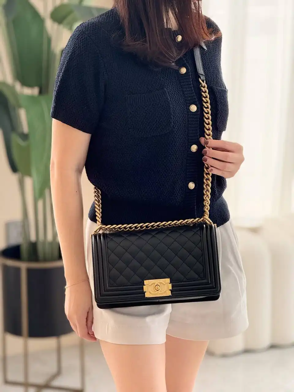 Chanel Boy Medium Black GHW - photo 5