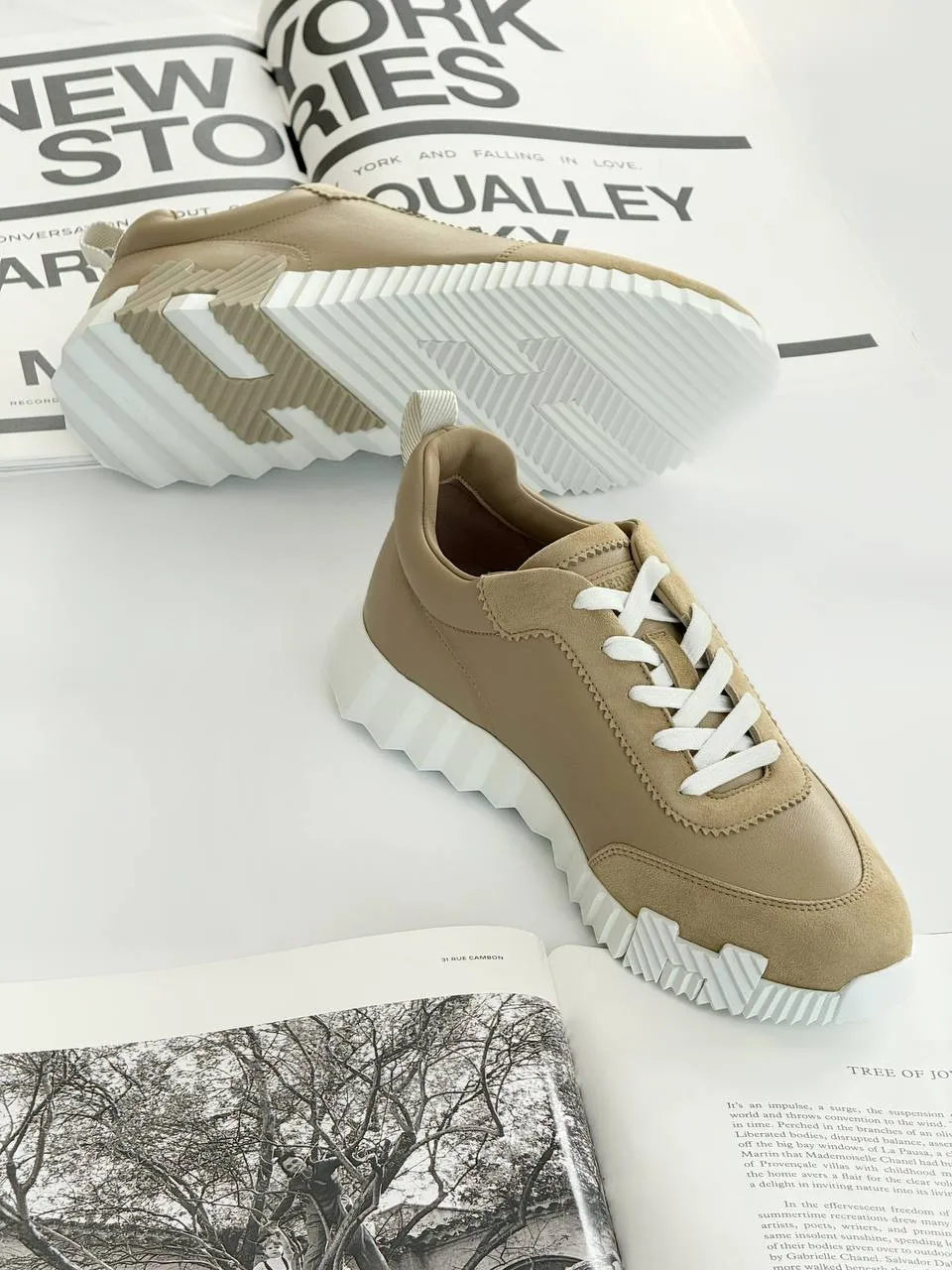 Hermes Hermes Bouncing Sneakers Leather Beige Lin