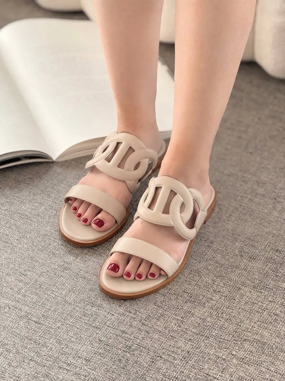 Hermes Hermes Lagune Sandal Leather Beige Nomade