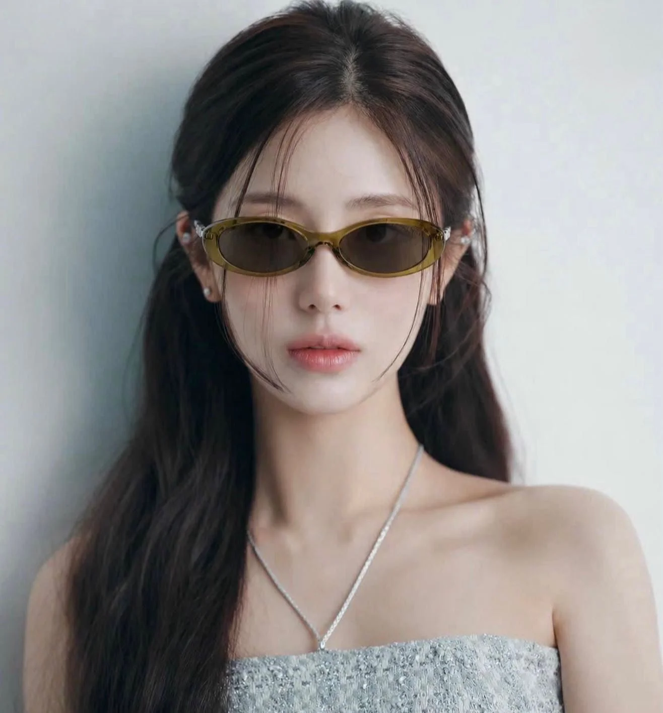Chanel Oval Sunglasses Frame Acetate & Metal Beige Lenses Olive - photo 4