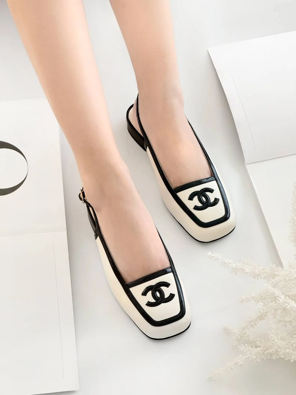Chanel CC Logo Square Toe Slingback White Black - photo 4