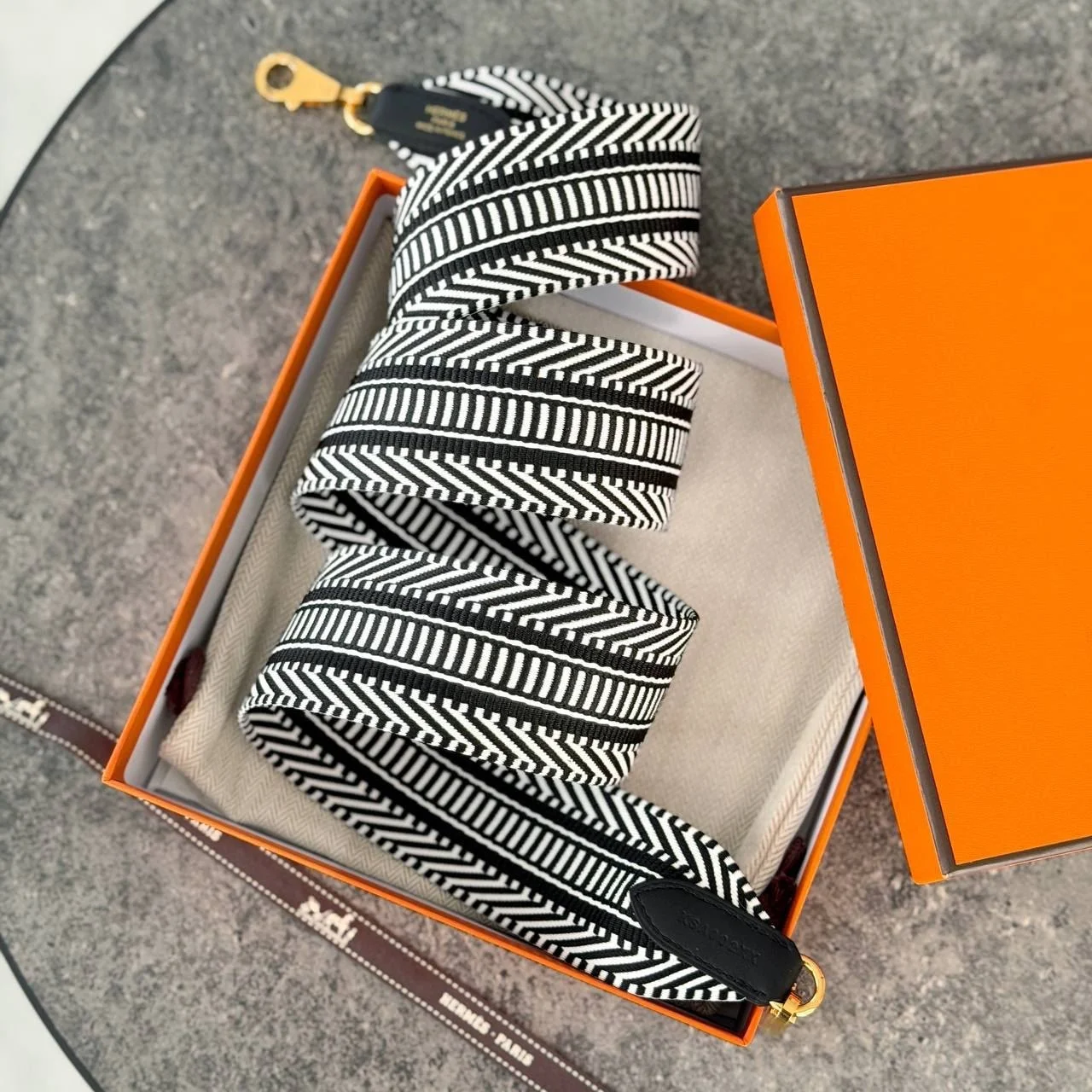 Hermes Hermes Sangle Cavale 50 mm Bag Strap Ecru Noir / Black GHW